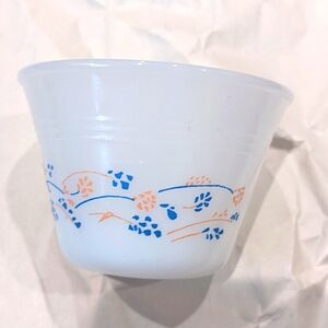 Vintage termocrisa Milk Glass Ramekin Single Serve Casserole Dish Bowl